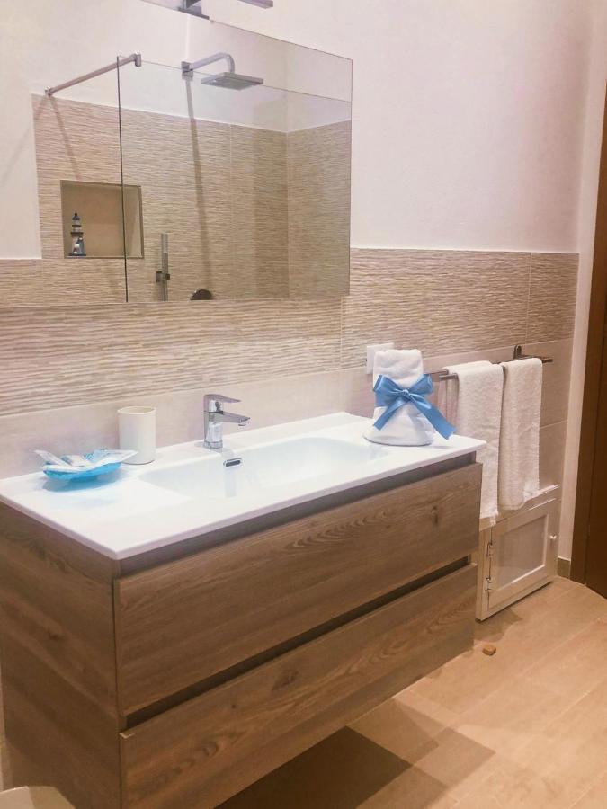 Talos Apartments 산비토로카포 외부 사진