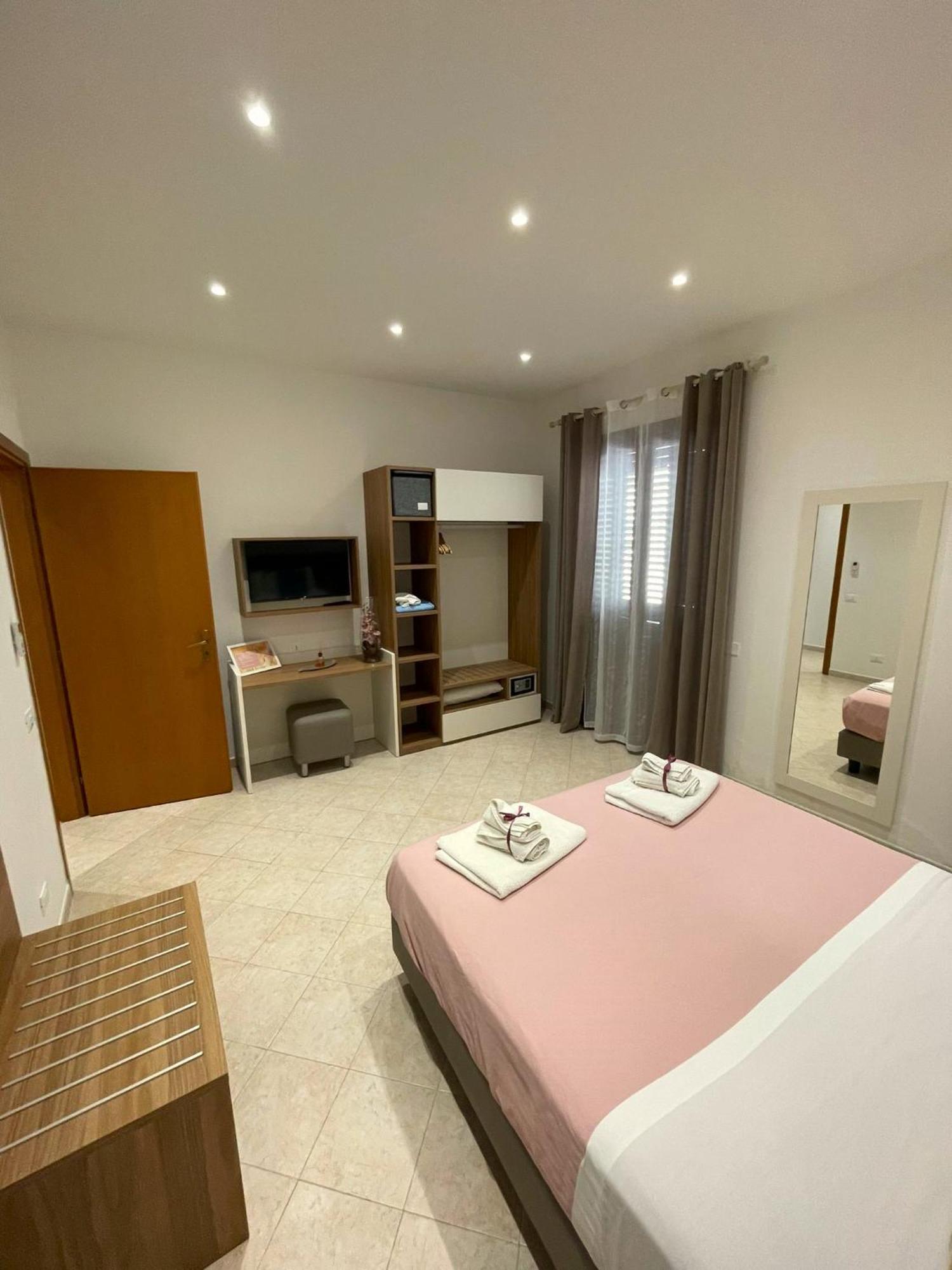 Talos Apartments 산비토로카포 외부 사진